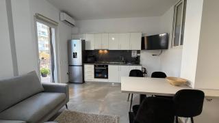 Eleanor Seeside Apartment - 9