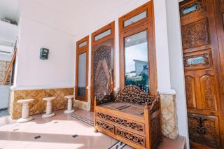 Daffodil House Proper Guest House Near Malioboro - 6