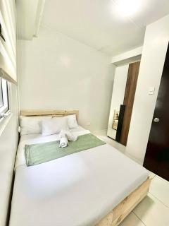 Cozy Family 2BR Condo for 8pax with Wi-Fi & Netflix Unit Nate by GERRA at Urban Deca Homes Banilad - 3