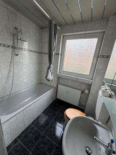 Ferienwohnung Monteurwohnung Business Appartement Langenfeld - 3