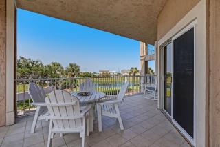 Stunning 3BR Condo w/ Wraparound Porch | Ocean Park - 2
