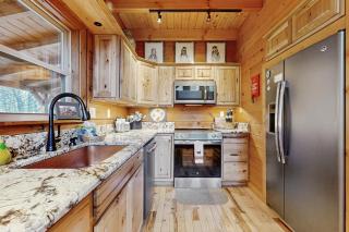 Tenderfoot Lodge - 4