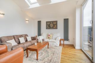 4 Bed in Killay oc-c28372 -  - 5