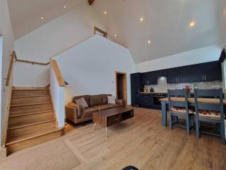 Black Lodge - Sea view with deck garden - 1