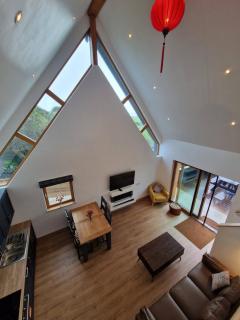 Black Lodge - Sea view with deck garden - 2