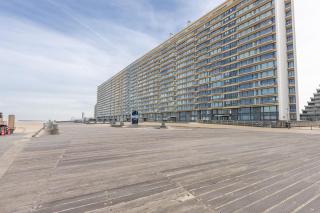 Royal Palace 4 214 - 9