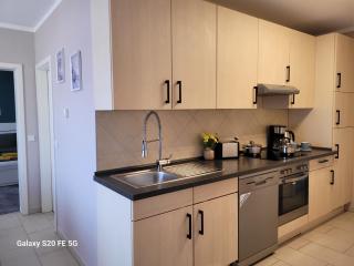 Große 3-Zimmer Wohnung, zentrale Lage. - 7