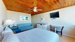 Ocean Landings Resort - 9