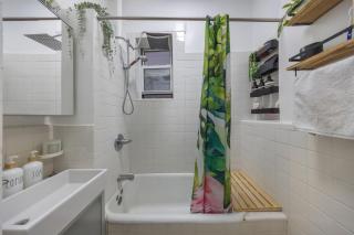 Downtown Manhattan Union Square 1BR - Steps from Subway & Dining - 6