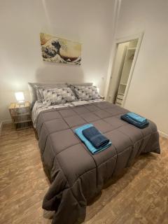 ArtStay Exclusive Apt Near Train Metro, Parking - 3