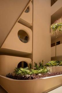 UN Modern Living 204 - 2