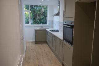 Modern 3 Bedroom Home, 6 beds, Free Parking, 500MBS, Netflix, Near Coventry City Centre & Hospital, Contractors, Families, Apple Air Play - 2