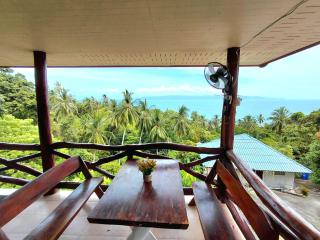 House 3 Bedroom Perfect for Families - Kitchen - Seaviews - Fast Wifi near Haad Rin - 3