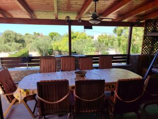 George's family friendly maisonette with great exterior - 3