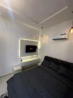 Crestline apartments - 1