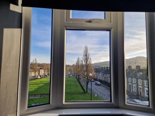 Two Bedroom Stone Cottage by Village Green - 1