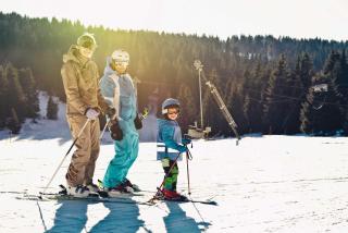 12pm CHECK OUT WINTER Schuss Mountain - 8