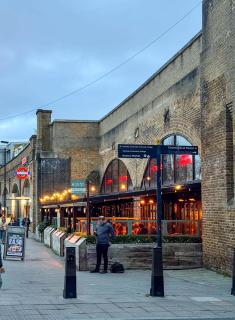 Spacious Studio in a Converted Warehouse Shoreditch - 1