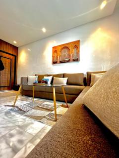 Chic Cocoon & Impeccable Sea View in Zenata - 5