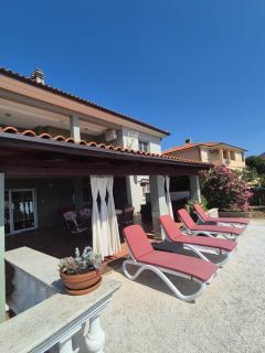 Apartman Srdoč za 8 osoba s bazenom - 1