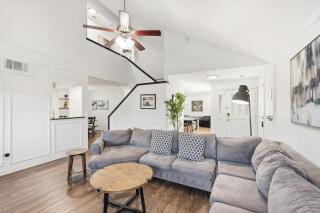 Prime Plano 4BR Home with Pool Arcarde Ping-pong - 4