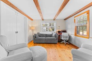 Coastal comfort near beaches and walking distance to Harwich Port! - 1