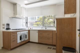 Stylish 2 Bed Home in Saifi Village 2 - 8