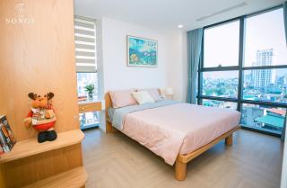 Leasy by The Songs - 1