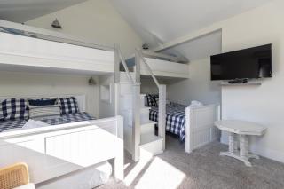 618 Queen's Grant - 8