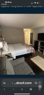 Red Roof Inn and Suites - 0