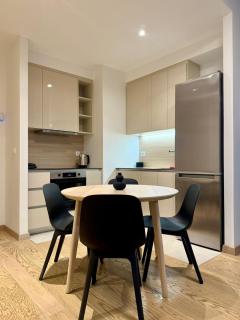 Crown Apartments - BW Aurora - 3