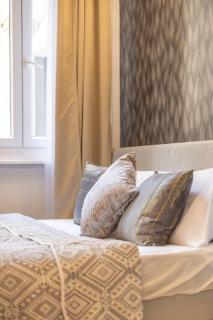 Cozy Quentin Apartment near Danube River - 4