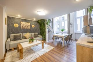 Cozy Quentin Apartment near Danube River - 0