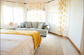 The Yellow Summer Villa and Resorts - 8