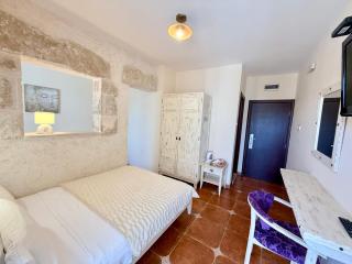 Budva Perla di Mare Hotel - 4