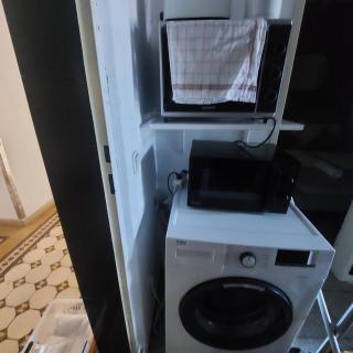 6-min walk to metro - Luxury Studio near Danube - 1