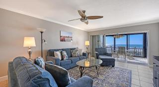 Crescent Royale Condominiums 6D - 7