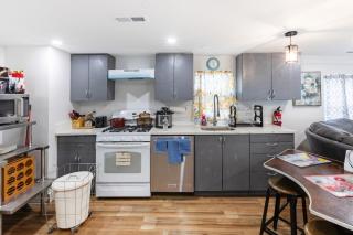 Fresh 2BR Duplex • Pets Welcome - 2