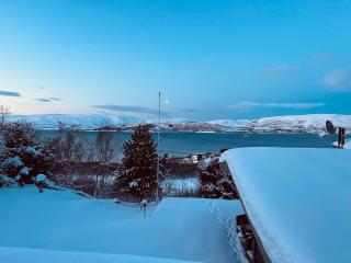 Santa's Aurora Observatory - 6