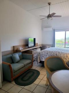 Queen Deluxe Double at Boundless Bliss Hotel - 3