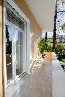 Lana Luxe Apartments - 3