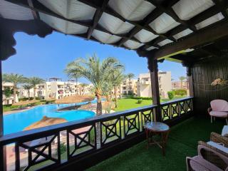Family Holiday 2 Bedroom Chalet with fee Private Beach & Pool in Sharm, Egypt - 5