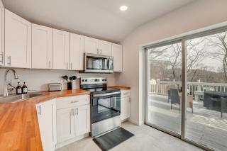 Home with Lake Views and Deck in New Jersey Highlands! - 7