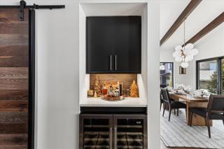 Wildebrook: 4br Mountain Luxury, fireplace, hot tub, x-country ski in/out, 10min to ski resort - 2