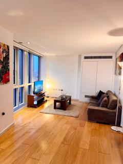 Cosy Retreat in Canary Wharf - 4