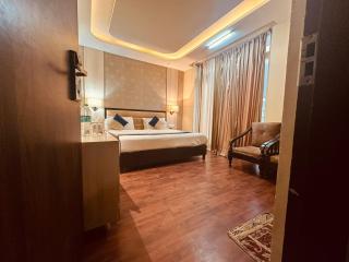 Neo Royal Residency - The Cozy Stay Lodge Manali - 0