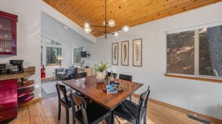 Moosetrack by AvantStay Cozy Cabin w Hot Tub In The Heart of Tahoe Donner - Truckee - 1