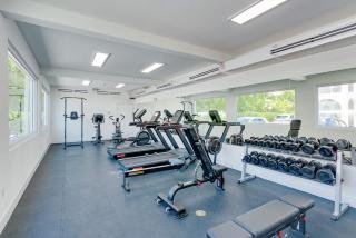 Sunset Point Vacations Luxury Oceanfront Condo with Private Garden West Bay - 4