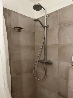 Gemütlich 5, Netflix und Kaffee frei, Parken vor der Tür - 9