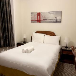 Wimblehurst Hotel - 7